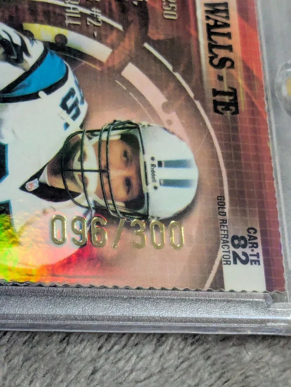 Rare Wesley Walls Gold Refractor /300 Football Card -